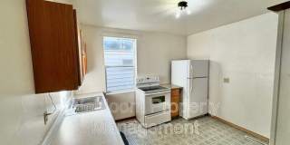 AVAILABLE AUGUST 1st   - 2 Bed 1 Bath Located In Superior WI w/ Bonus Space Gallery 10