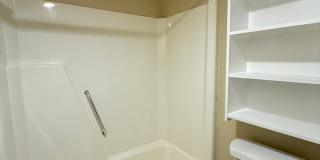 Remodeled!! Close to Shopping, VA Hospital and Hilaman Golf Course! Gallery 15