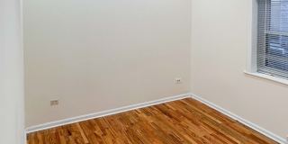 2454 N Southport Gallery 15