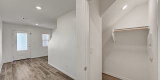 Upgraded 5 bedroom home in Cul-De-Sac!! Gallery 7