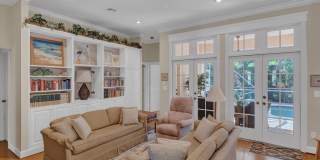 2225 Seaside Street Gallery 2