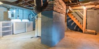 311 N Jefferson - 5Bed/2Bath - Located On-Campus! Gallery 24