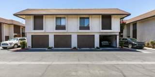 Two Primary Bedroom Condo near UNLV Gallery 1
