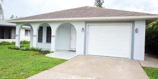 3 Bedroom Single Family Home w/ Garage - Annual Rental in Naples Park! Gallery 1