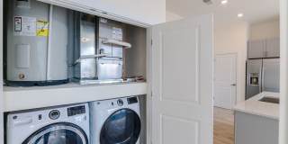 Luxury Northern Liberties Condo Gallery 17