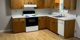 Fleetwood 2 bedroom Townhome Gallery 1