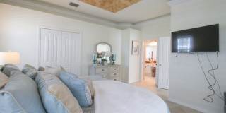 ** BEAUTIFUL MODERN HEATED POOL HOME IN THE VINEYARDS ** SEASONAL ONLY ** AVAILABLE OFF-SEASON MONTHS AND DEC-MARCH 2026 ** Gallery 32