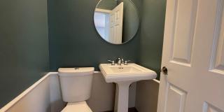 Charming Condo for Rent Gallery 5