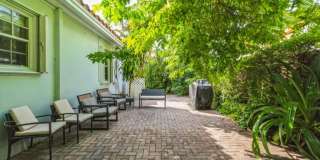 1601 Adams Street Gallery 13