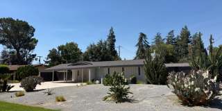 2430 W San Jose Avenue Gallery 1