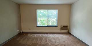 Riverwalk Gallery 11