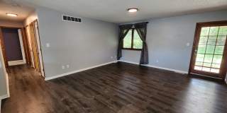 2-Car Garage + Washer & Dryer + Recently Updated! Available September 3rd! Gallery 6