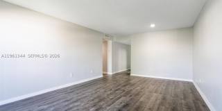 15205 NE 6th Ave Gallery 1