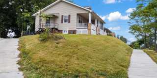Spacious home with alot of yard space Gallery 5