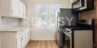 Available August 1st 2 Bedroom 1 Bath Apartment in Minneapolis Gallery 5