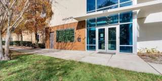 525 E JACKSON STREET Gallery 1