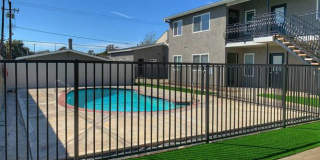 2300 Delaware Street Gallery 17