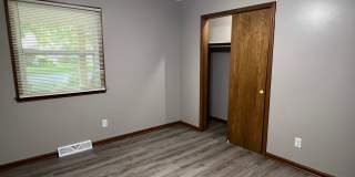 Recently Remodeled 3 Bed / 2 Bath near Mercy Hospital Gallery 11