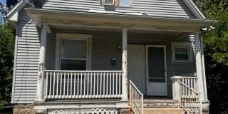 3 bedroom 2 bathroom house. $1050.00 Gallery 1