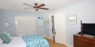 1Bd/1Ba Guest house, centrally located. Gallery 7