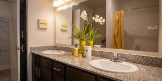 Esperanza Gallery 43