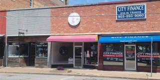 215 N Travis Street Gallery 1