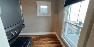 $1000 Move in Special - Beautiful 2 bed 1 bath in unit W/D, renovated kitchen, walkability! Gallery 19