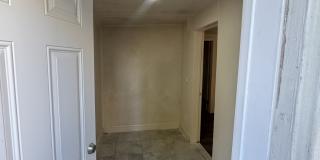 633 B Street Gallery 9