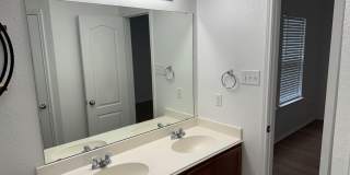 3/2/2 Fort Worth Side of Granbury - Gemstone Estates Gallery 11