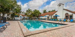 The Landings at Pembroke Lakes Apartments Gallery 13