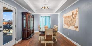 2605 Madison Street Gallery 9