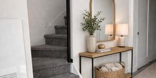 The Roost Gallery 16