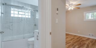 1334 Miller Avenue Gallery 27