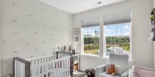 Spacious 3BR Townhome in North Brunswick Gallery 24
