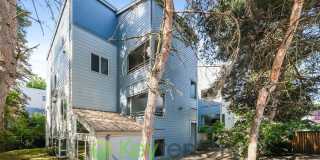 Comfort and Style in the Heart of Seattle Gallery 21