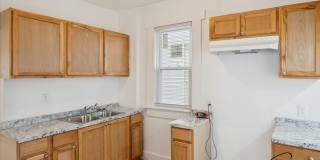 $1200 3 bedrooms Gallery 7