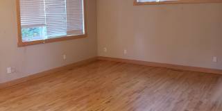 Nice 3 Bedroom 2.5 Bathroom Townhome in Hudson Gallery 8