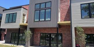 ***947 SE 10th*** Gallery 11