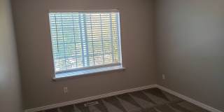 Beautiful 6 Bed 3 bath in Springville!! Gallery 15