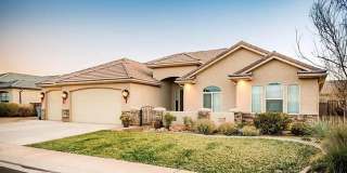 Single-Level 4 Bedroom Home in Stucki Farms Gallery 12