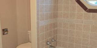 Rent Ready --- Pending approved tenant Gallery 17