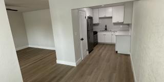 442 Smith Avenue Gallery 13