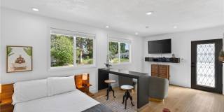 18221 Kinzie Street Gallery 6