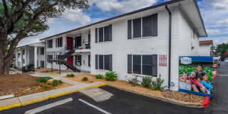 Oaks at Medical Center Gallery 48