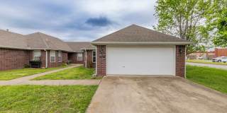***255 B ravenwood Blvd*** Gallery 19