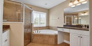 108 GOLFVIEW COURT Gallery 28