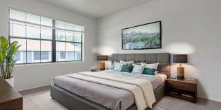 Cute 2 Bed 1 Bath Unit in Quiet Fourplex Gallery 11