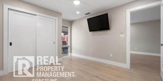 Luxurious Fully Renovated 2 Bed/2Bath Condo Gallery 15
