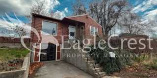 Spacious 3-Bedroom 2 bathroom Home with Great Mountain Views and Bonus Room!! Gallery 1