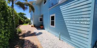 Beautiful 3 Bedroom 3 Bath Beachside Home Gallery 37